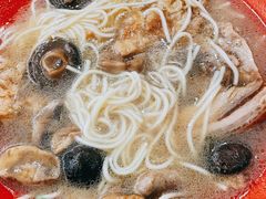 香菇面筋面-沈大成(南京东路店)