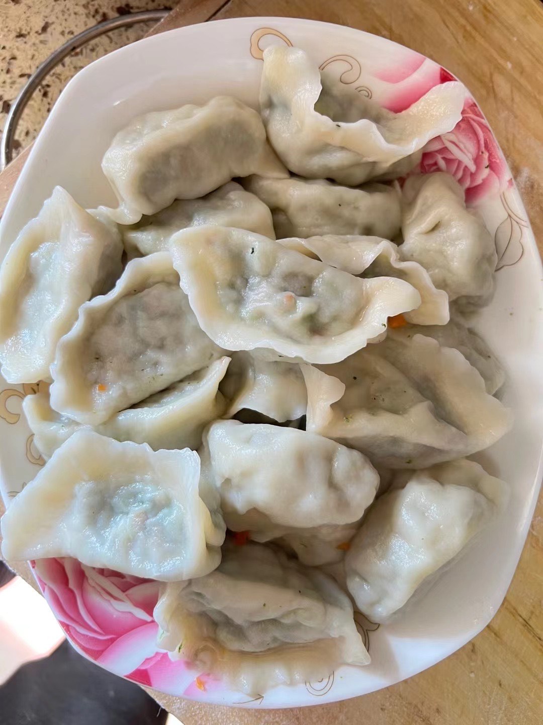 虾仁胡萝卜饺子图片