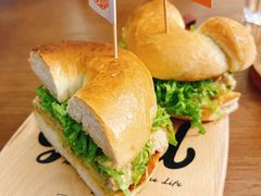 -Catch Bagel(芳草地店)