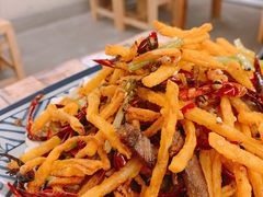 干煸牛肉丝藕丝-霄汉牛三鲜湖北砂锅菜(万松园2店)