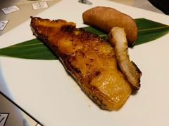 -穹六人间 people 6(岳阳路店)