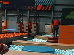 -极限PLAY运动娱乐新世界·团建派对潮玩休闲馆·室内蹦极高空游乐园