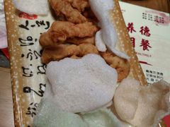 -沪小二炭火蛙锅(淮海中路美食不夜城店)