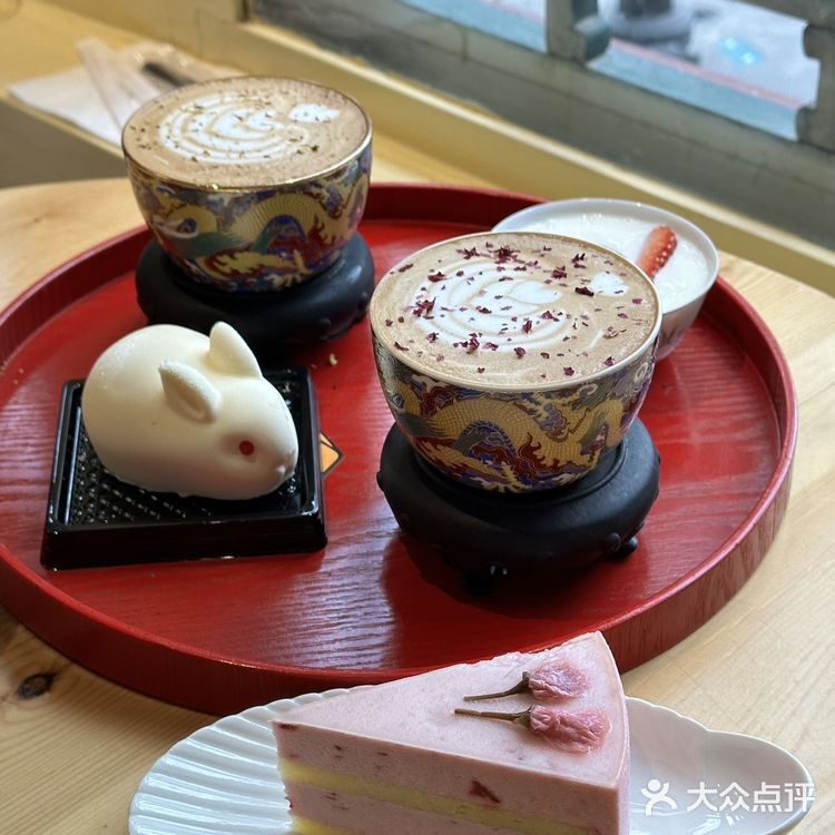 来北京，总要在颐和园喝杯宫廷下午茶吧🍵