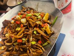 -堂瓦里·33年传统赣菜(第一街区店)