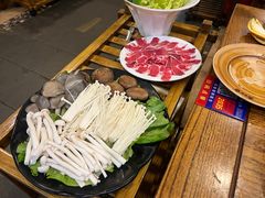 -亮欢寨酸汤鱼(沙冲路店)