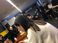 -BHC炸鸡(明洞总店)