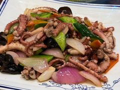 -宾朋海鲜饭庄(兴海路店)