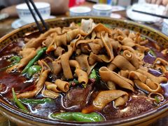 -一品红烧鸭特色川菜(三岔湖店)