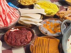 -赵美丽·重庆社区火锅·直营店(火车东站·中豪国际店)