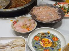 -沸炉重庆老火锅(军事博物馆店)