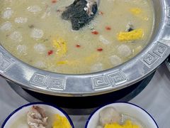 -丹水桥地锅鱼·翘嘴鲌·地方特色全鱼宴(丹江口大坝店)