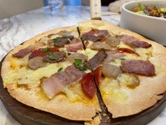 德式肉肠蘑菇披萨-G+KITCHEN(龙湖狮山天街店)