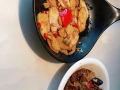 -刘胖子家常菜·蹄花焖藕(兴业店)