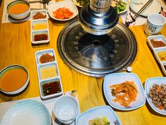 -唯成•韩国炭火烤肉 유성고기