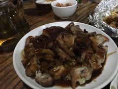 -鲤鱼塘农家山庄