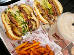 -The Habit Burger Grill 哈比特汉堡(爱琴海店)