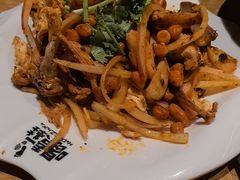 -喝丢一只鞋海鲜烧烤·海肠捞饭(东关街店)