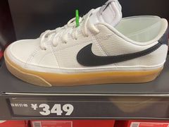 -NIKE上海青浦优选体验店