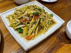 -下梅人家土菜馆(历史文化餐厅度假区店)