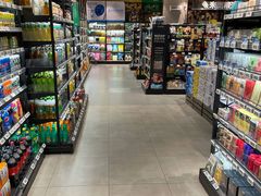 -盒马鲜生(红莲店)