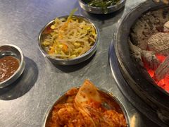 -釜山火炉·海鲜烤肉(紫藤路店)