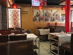 大堂-羊家胡同·龙虾烧烤火锅(龙汇路店)