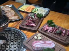 -唯成•韩国炭火烤肉 유성고기