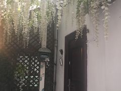 -燕庭·纯燕窝·甜品下午茶(南京西路店)