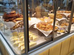 面包甜点陈列柜-仟吉KenGee(国贸360店)