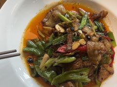 -渝信川菜 · 川味家常菜(财富购物中心店)