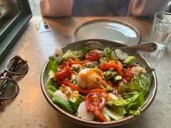 虾仁牛油果沙拉-RAC BAR(安福路店)