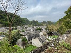 -高荡千年布依古寨旅游景区