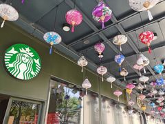 -星巴克(杭州湖滨银泰E区店)
