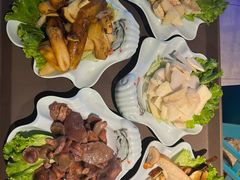 -菌彩云南野生菌火锅(万达广场店)
