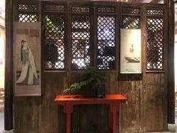 点击看大图 -盘子女人坊古装写真摄影(南京总店)