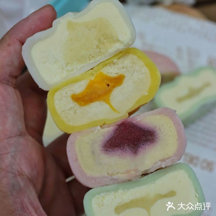 老字号无人售卖店惊现法式乳酪冰皮月饼