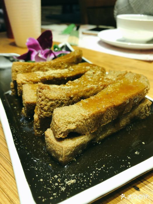 胡桃里音乐酒馆(徐汇旗舰店)养生黑豆腐图片 - 第1张