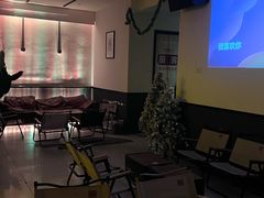 -Mx.cocktail bar