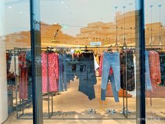 -URBAN REVIVO(大信新都汇店)