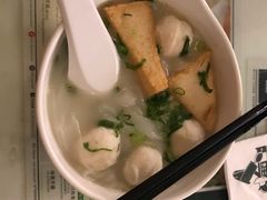 至潮鱼蛋片头河-翠华餐厅(旺角文华商场店)