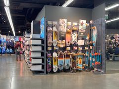 -迪卡侬(西三旗店)