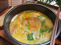 -银米·云南传统过桥米线(双廊黑金冠店)