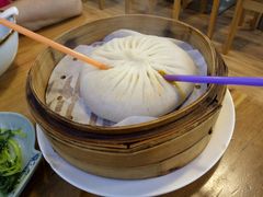 蟹黄灌汤包-朱洪元苏式面馆(绿宝广场店)