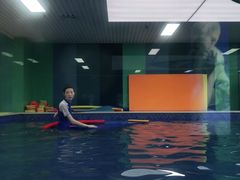 -Swim斯卫姆国际儿童游泳中心(红博中央公园店)