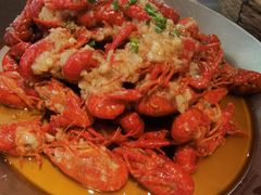 -巴厘龙虾·榜首油焖大虾(音乐学院·沿江酒馆店)