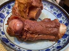 酱骨棒-东北哈尔滨酱骨头馆房掌柜铁锅炖