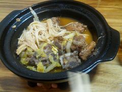 -杨铭宇黄焖鸡(新华路店)