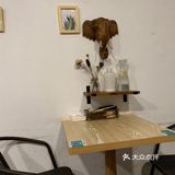 刚来的时候只有我们两个人，后来慢慢越来越多人