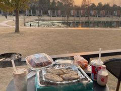 -上海怡沁园度假酒店